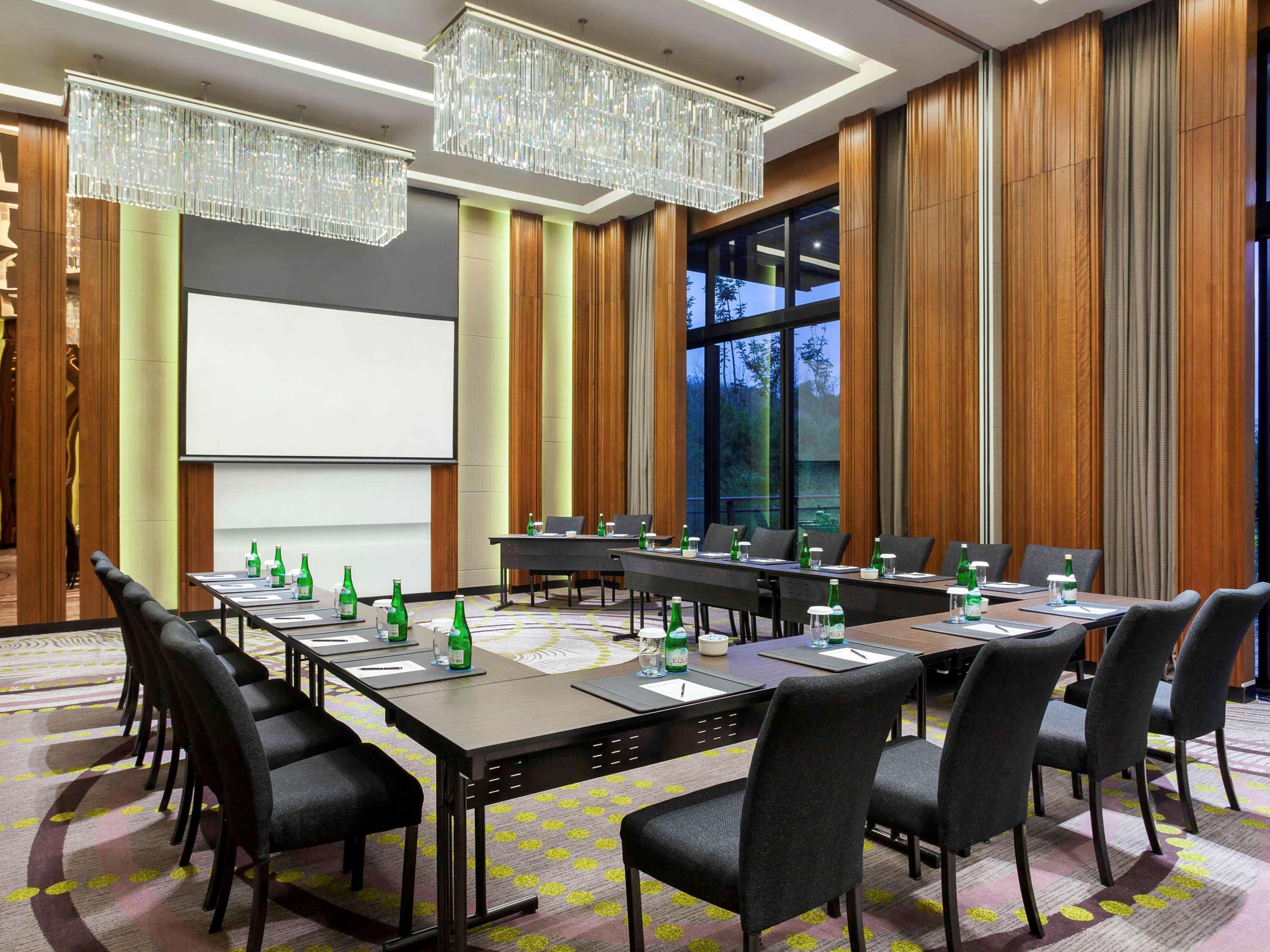 Pullman Ciawi Vimala Hills And Convention 5*