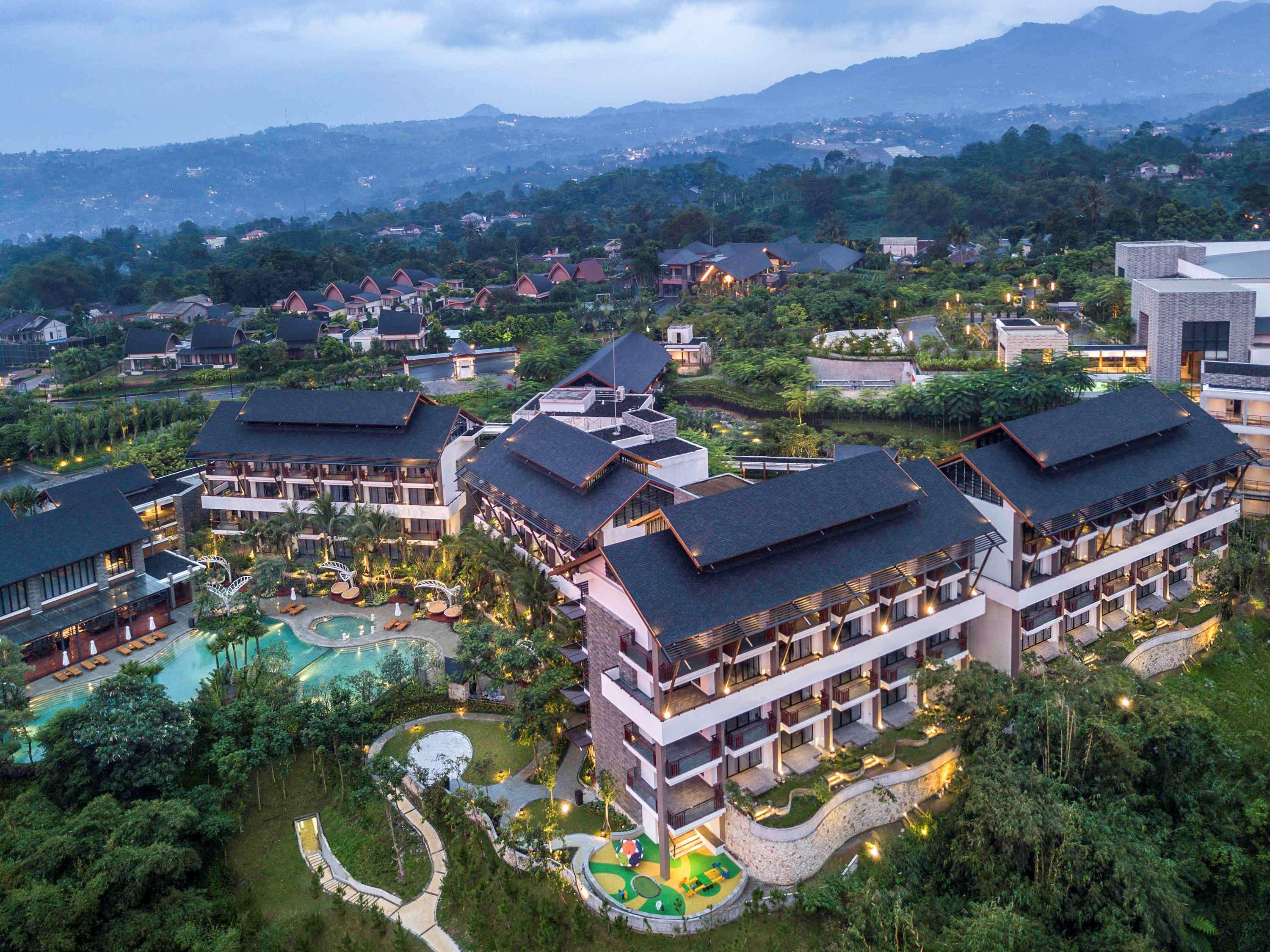 Hotel Pullman Ciawi Vimala Hills And Convention 5*